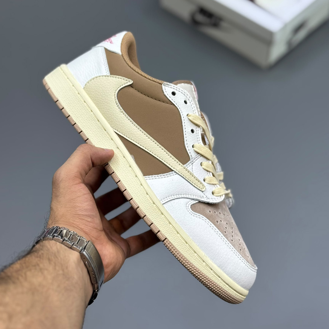 جردن ۱ لو تراویس اسکات ریورس موکا سفید قهوه‌ای کرم Travis Scott Air Jordan 1 Low OG Reverse Mocha