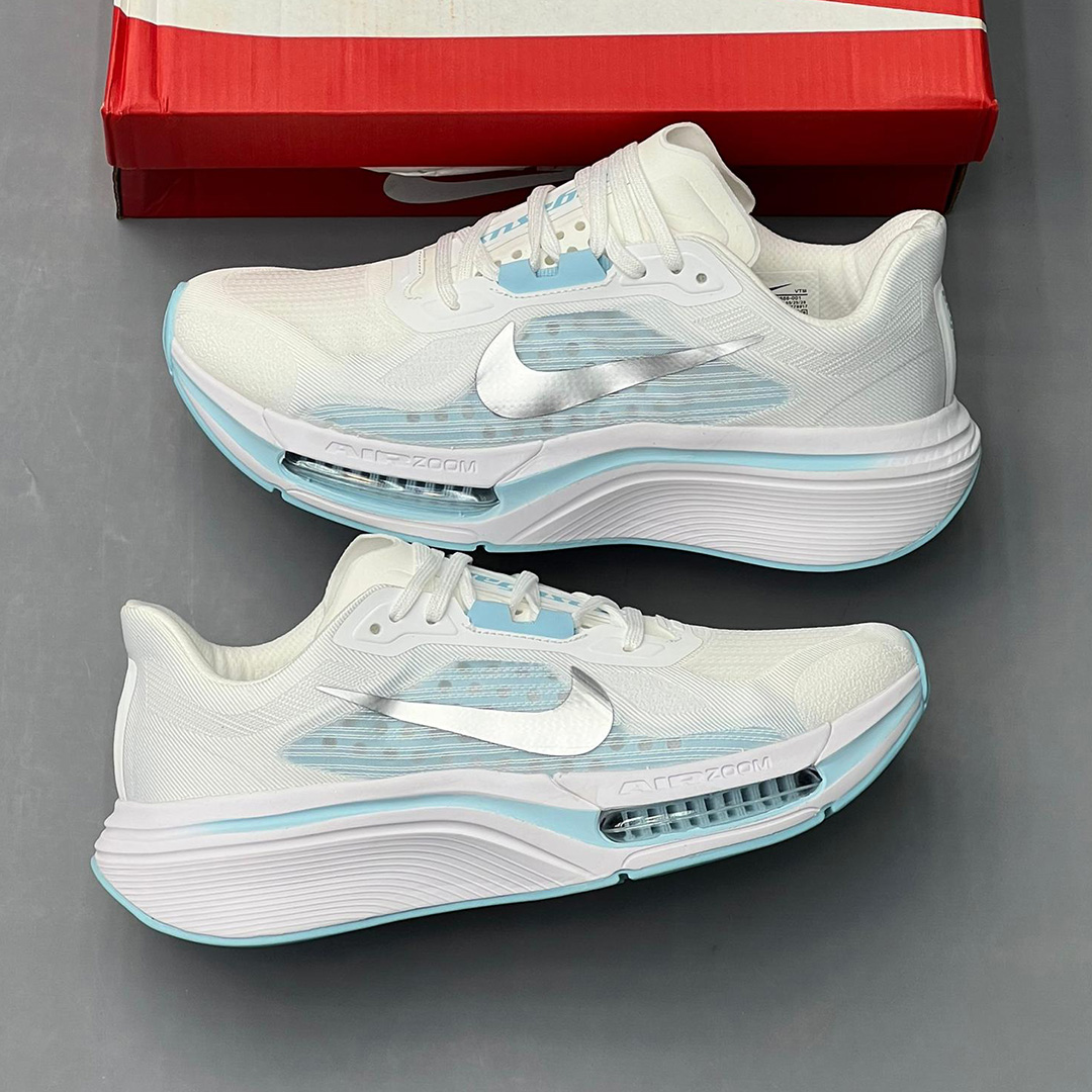نایک پگاسوس پلاس سفید فیروزه‌ای Nike Pegasus Plus 2
