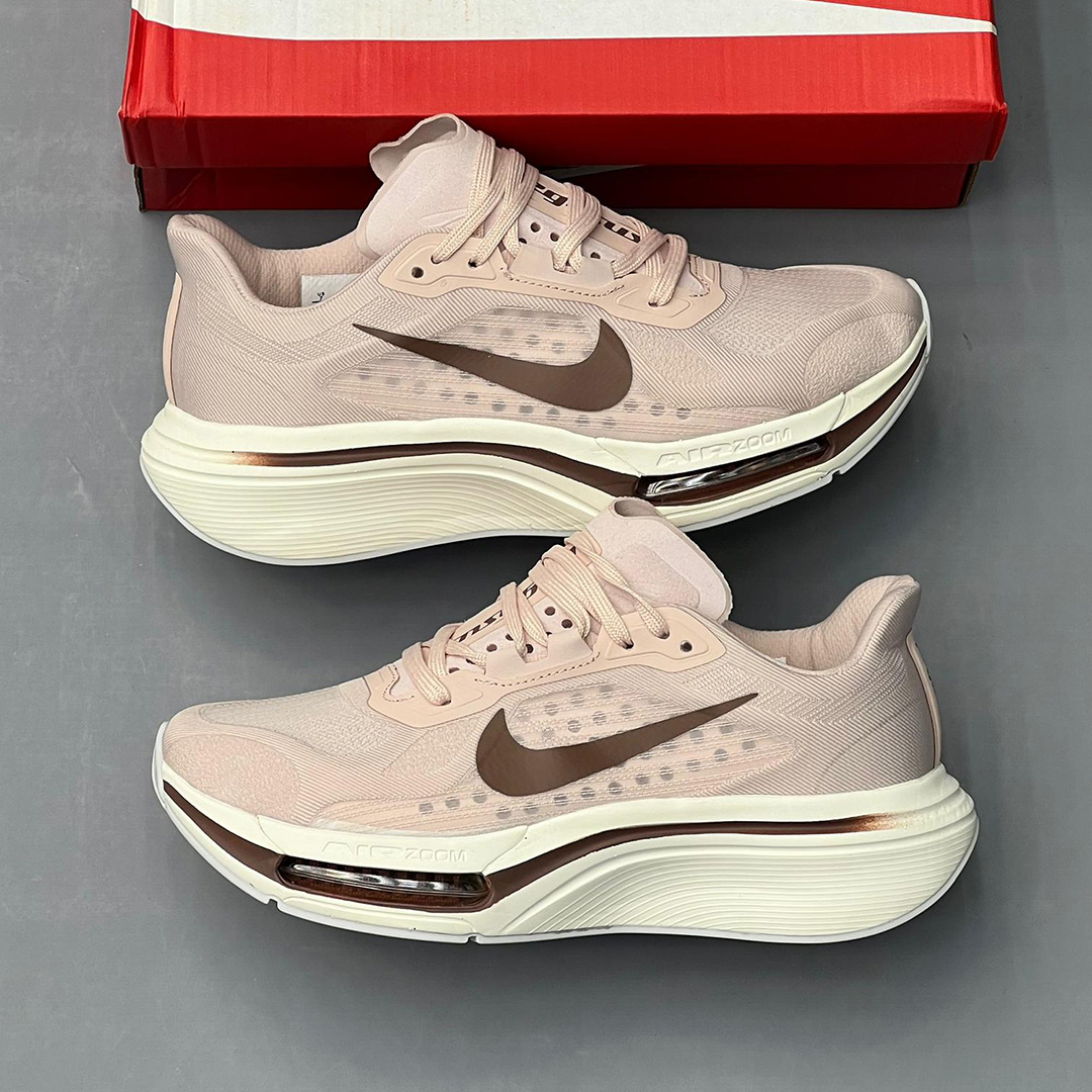 نایک پگاسوس پلاس صورتی کرم قهوه‌ای Nike Pegasus Plus 2