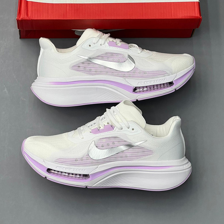 نایک پگاسوس پلاس سفید یاسی نقرهای Nike Pegasus Plus 2