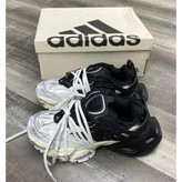 آدیداس رانر اکس ال جی دیلاکس سفید مشکی adidas XLG Runner Deluxe White Black JR0861