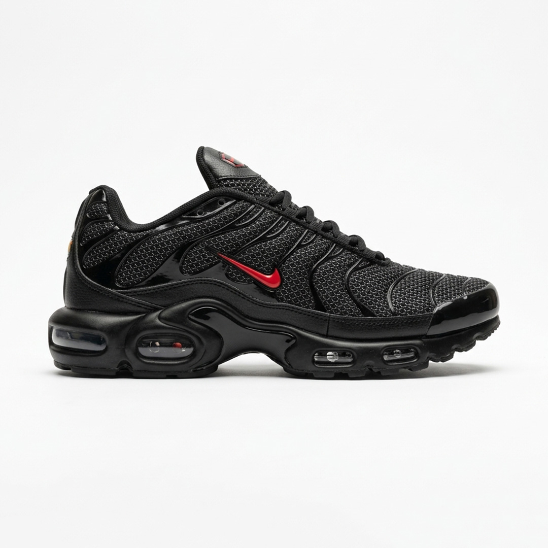 نایک تی ان ایرمکس مشکی لوگو قرمز Nike TN Air Max Plus